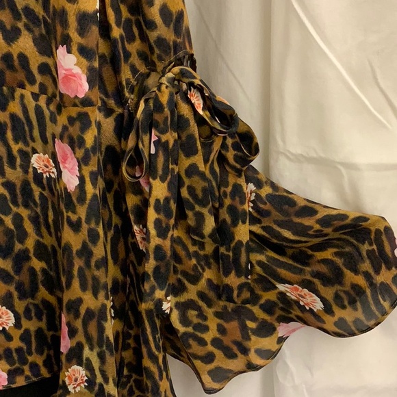 Leopard Print with Pink Flowers Silk-blend Flowing Blouse by Nicole Miller - NWT - Picture 5 of 12